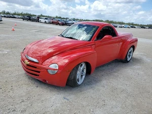 2004 CHEVROLET SSR - Other View