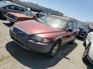 2004 VOLVO XC70 - Other View
