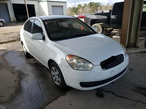 2009 HYUNDAI Accent - Other View