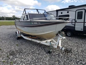 1990 SYLV BOAT ONLY - Other View