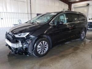 2021 CHRYSLER Pacifica - Other View