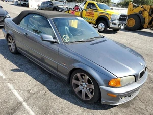 2000 BMW 325Ci - Other View