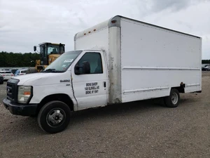 2010 FORD E-350 - Other View