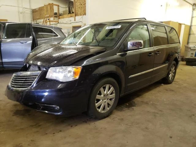 2011 CHRYSLER TOWN AND COUNTRY