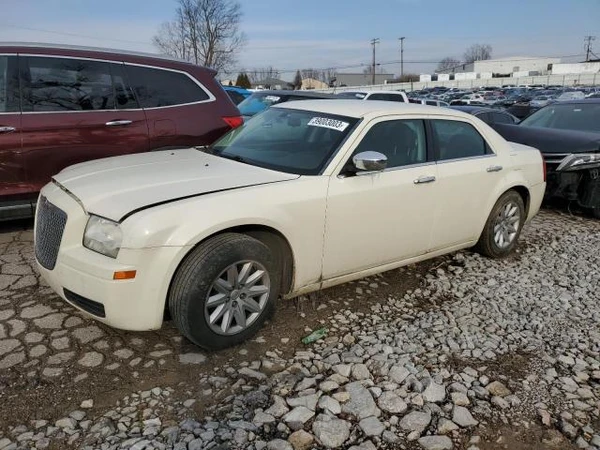 2008 CHRYSLER 300 - Other View