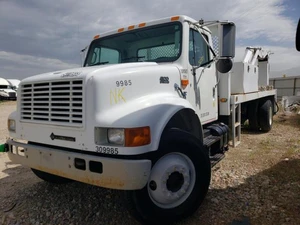 2000 INTERNATIONAL 4900 - Other View