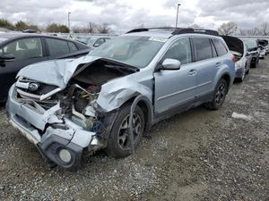 2014 SUBARU Outback - Other View