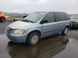 2005 CHRYSLER Town and Country - Other View
