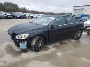 2017 VOLVO S60 - Other View