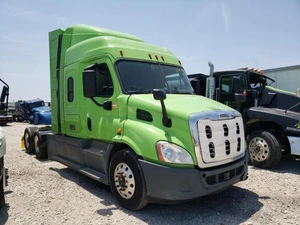 2016 FREIGHTLINER Cascadia - Other View