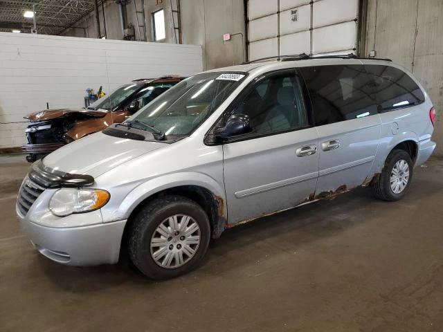 2005 CHRYSLER TOWN AND COUNTRY