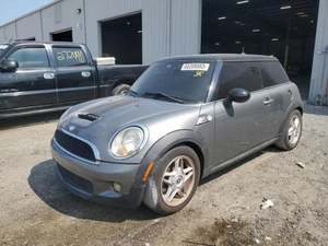 2010 MINI Cooper - Other View