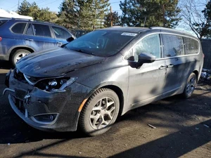 2017 CHRYSLER Pacifica - Other View