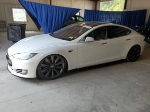 2014 TESLA Model S - Other View