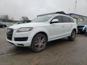 2014 AUDI Q7 - Other View
