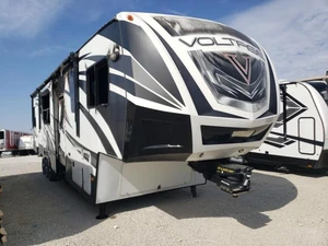 2014 DTCH 5TH WHEEL - Other View